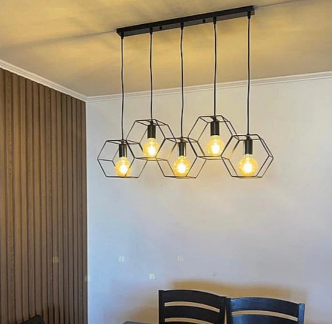 LAMPARA COLGANTE BASE LINEAL 5 LUCES FORMA HEXAGONAL BERRY